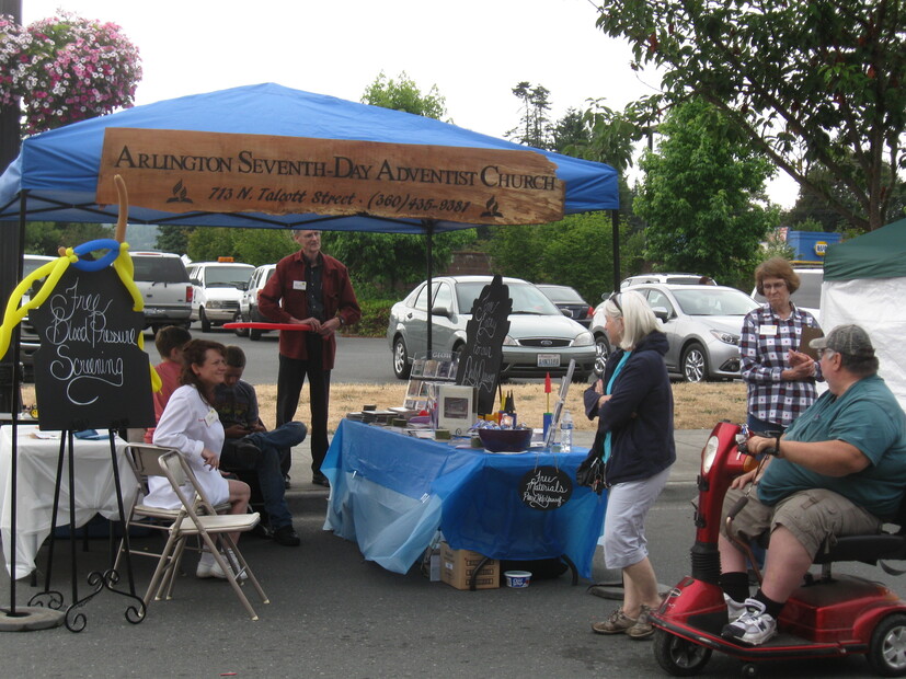 Arlington Enters Street Fair Northwest Adventists