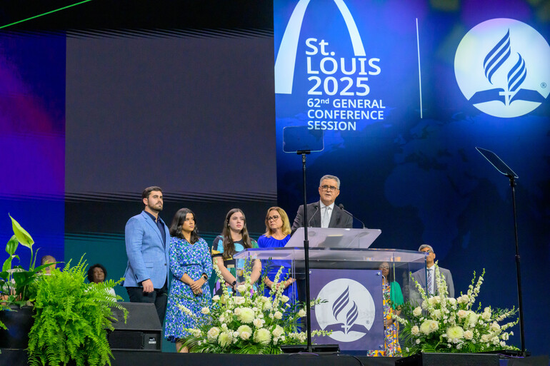 Erton Carlos Köhler, newly elected president, General Conference (GC) and his wife Adriene Marques and family. The 62nd General Conference Session of the Seventh-day Adventist Church, America’s Center Convention Complex, St. Louis, Missouri, USA, July 3-12, 2025. Camera date: Friday, July 4, 2025 15:55.