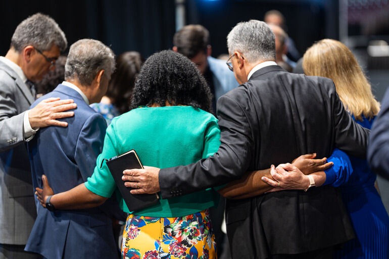 Erton Carlos Köhler Praying Backstage, President Elect, General Conference (GC), The 62nd General Conference Session of the Seventh-day Adventist Church, America’s Center Convention Complex, St. Louis, Missouri, USA, July 3-12, 2025. Camera date: Friday, July 4, 2025 16:01.