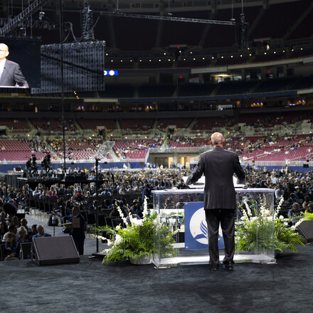THURSDAY EVENING JULY 3 PRESIDENT'S REPORT. Ted N. C. Wilson, President, General Conference (GC), giving his report at the business meeting on Thursday, July 3, 2025. The 62nd General Conference Session of the Seventh-day Adventist Church, America’s Center Convention Complex, St. Louis, Missouri, USA, July 3-12, 2025. Camera date: Thursday, July 3, 2025 19:19.